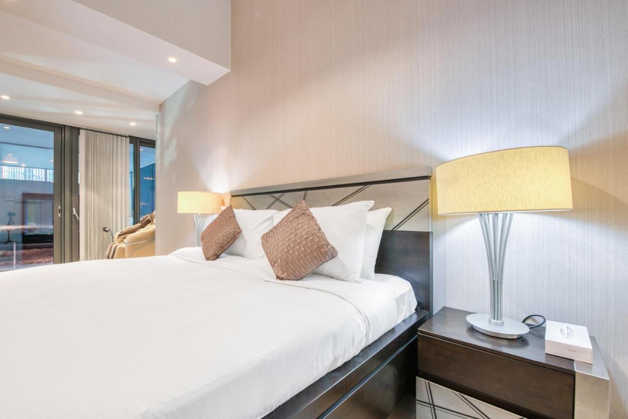 Maison Privee - Big, Bright, Luxury Marina Views Apt Next To Beach دبي المظهر الخارجي الصورة