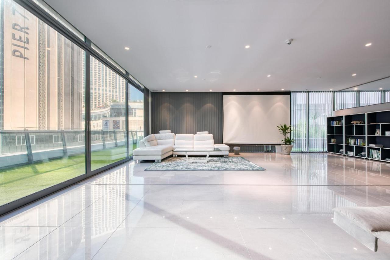 Maison Privee - Big, Bright, Luxury Marina Views Apt Next To Beach دبي المظهر الخارجي الصورة