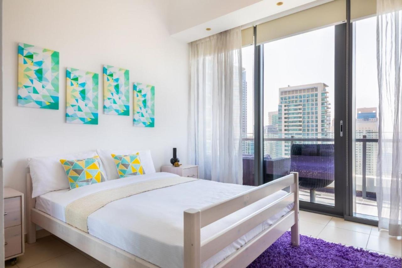 Maison Privee - Big, Bright, Luxury Marina Views Apt Next To Beach دبي المظهر الخارجي الصورة