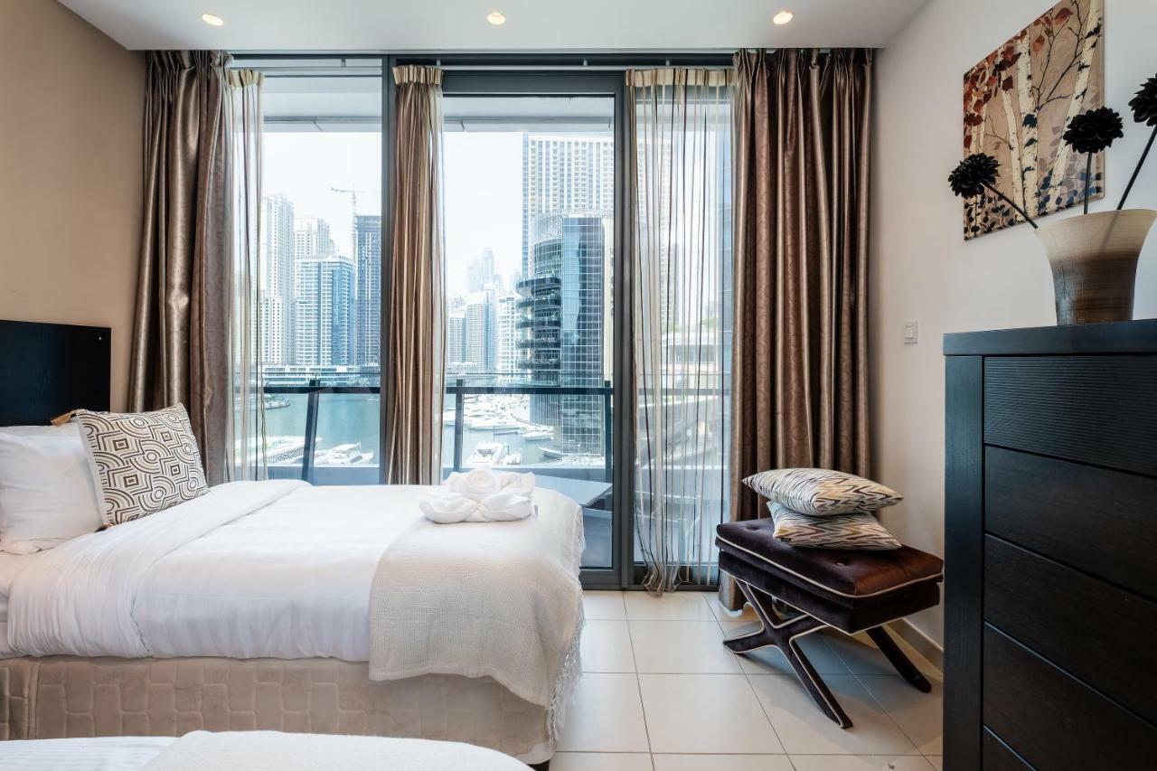 Maison Privee - Big, Bright, Luxury Marina Views Apt Next To Beach دبي المظهر الخارجي الصورة