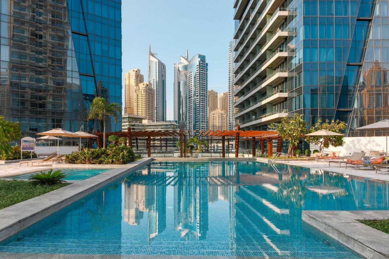 Maison Privee - Big, Bright, Luxury Marina Views Apt Next To Beach دبي المظهر الخارجي الصورة