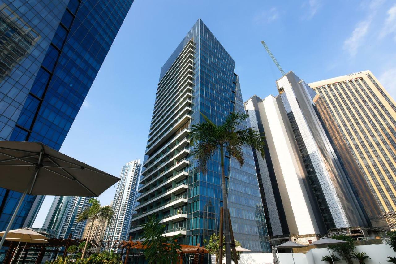 Maison Privee - Big, Bright, Luxury Marina Views Apt Next To Beach دبي المظهر الخارجي الصورة