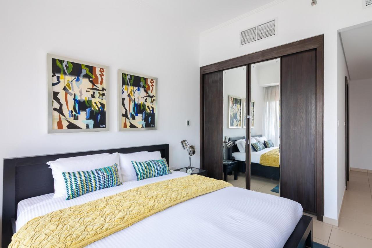 Maison Privee - Big, Bright, Luxury Marina Views Apt Next To Beach دبي المظهر الخارجي الصورة